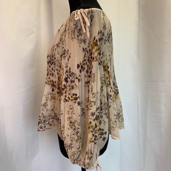 Aritzia Wilfred Talence pleated off shoulder blouse floral flower print cream XS - Picture 5 of 12